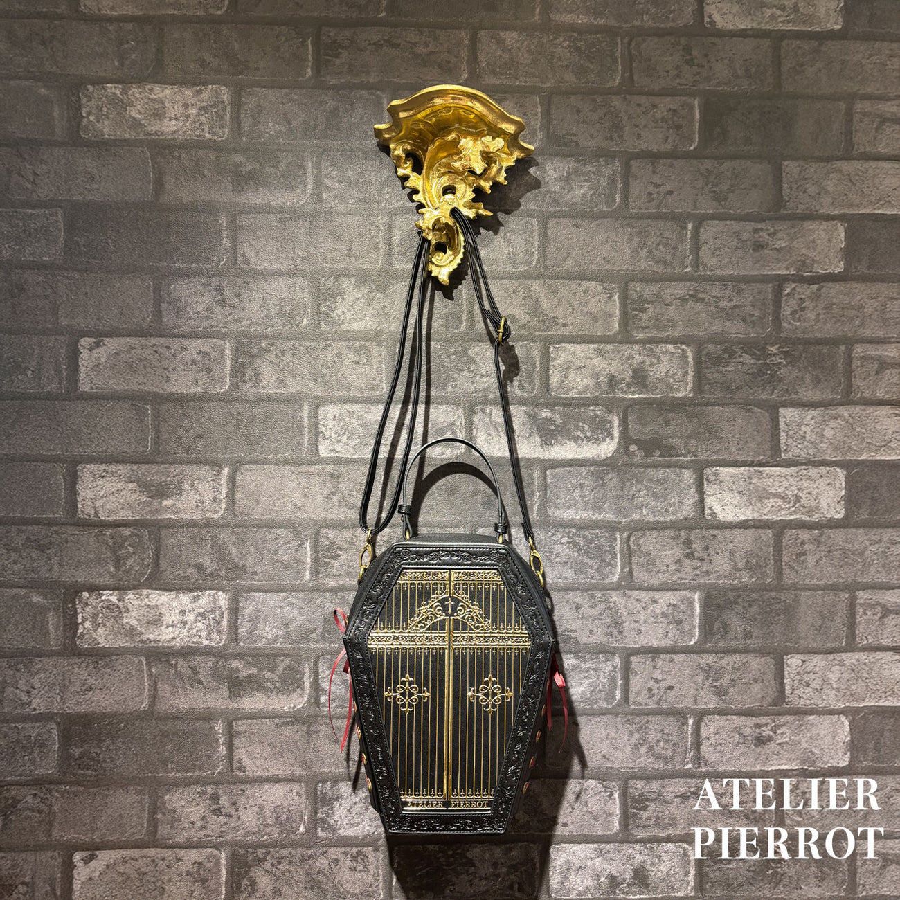 J-Store-Online_AtePie_iron_gate_coffin_bag