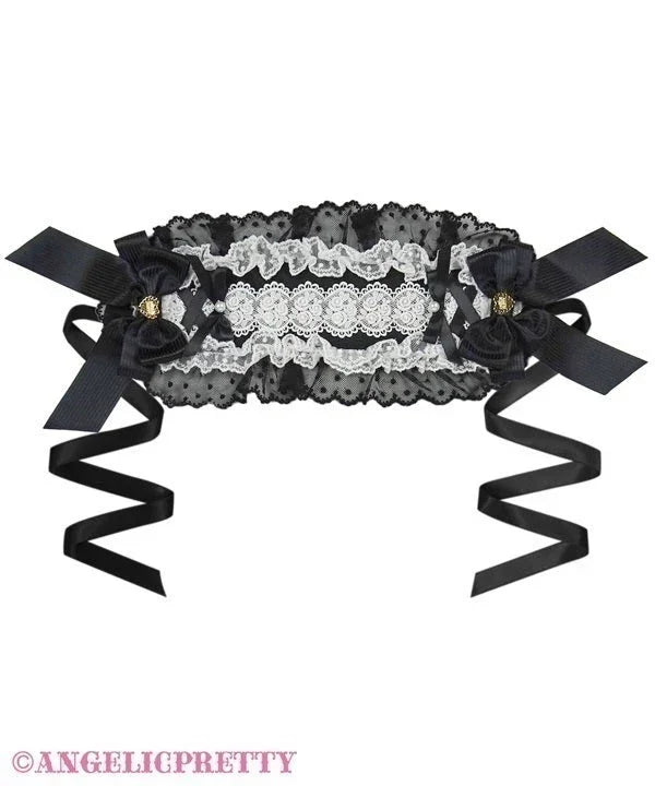 j-store-online_Angelic_pretty_Lace_Heart_Charm_Rose_Lace_Headdress_black_white