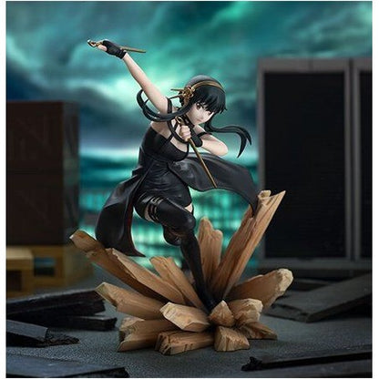 j-store-online-spy-x-family-luminasta-figure-yor-forger-mission-extend-ver