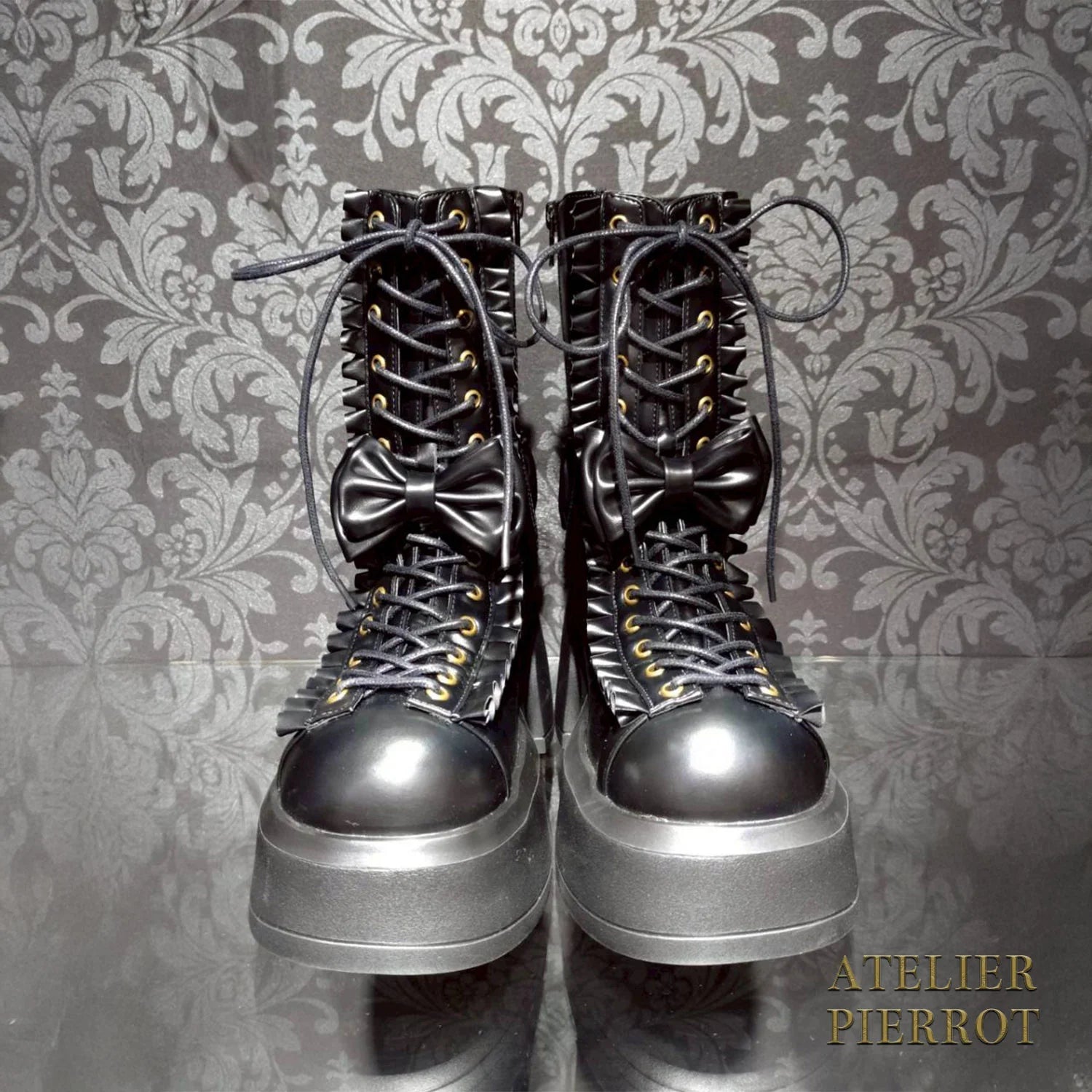 j-store-online_AtePi_Chunky_Frilled_Ribbon_Boots_
