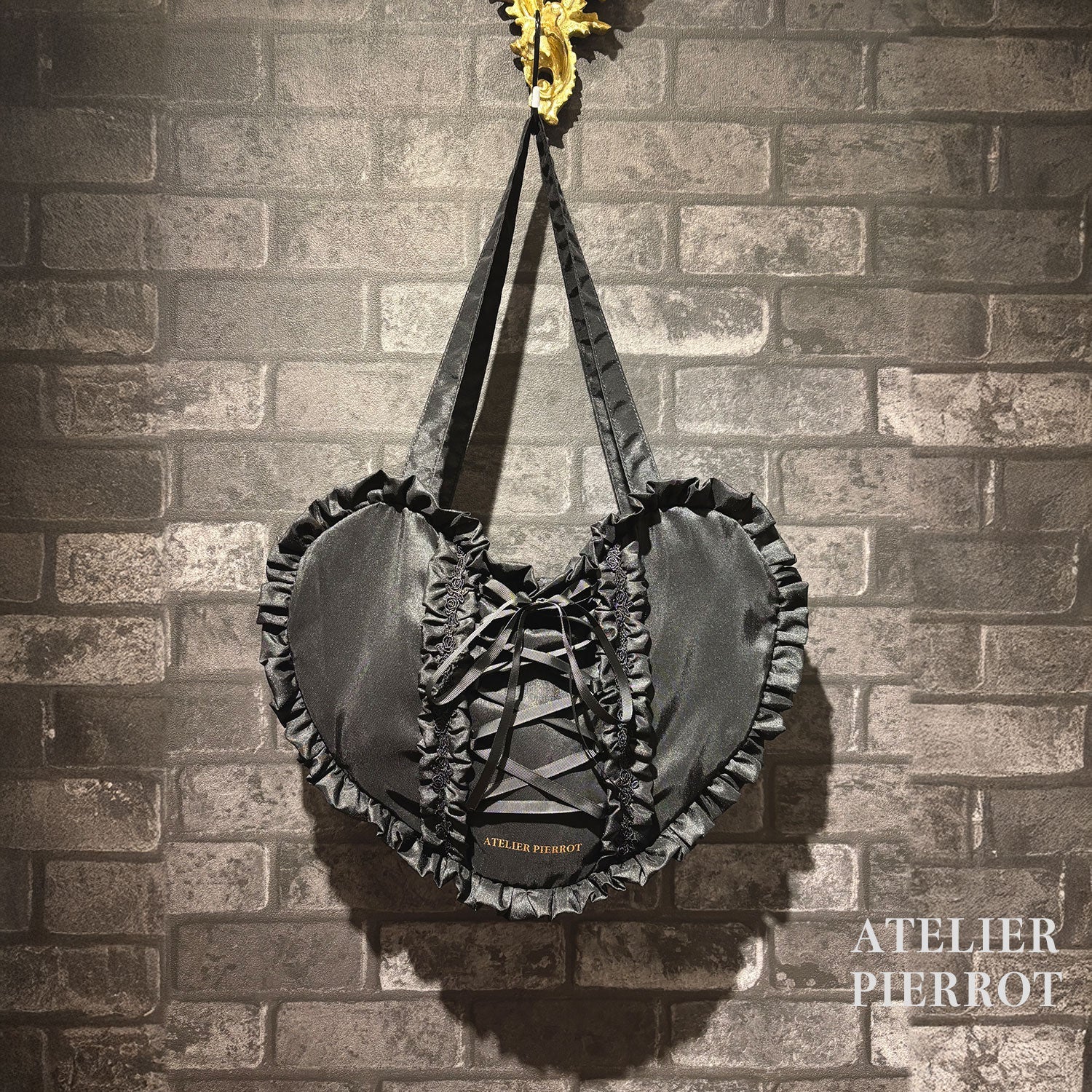 j-store-online_AtePie_Lace-up_ribbon_heart_bag