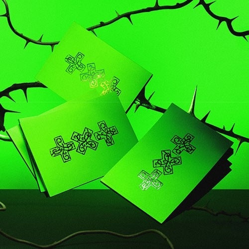 jstore_online_TXT_7TH_YEAR_A_MOMENT_OF_STILLNESS_IN_THE_THORNS_THORN_VER